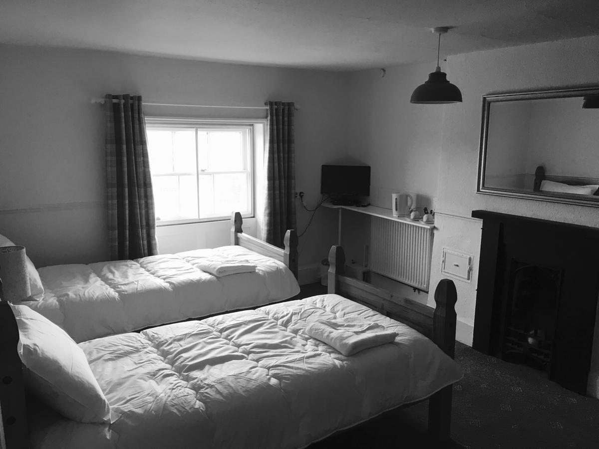 The Cross Keys Hotel Llanymynech ภายนอก รูปภาพ